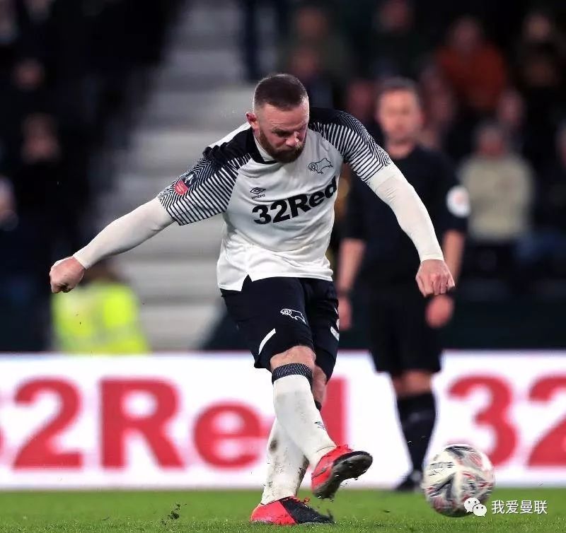 ayx体育app官方网址-阿扎伦卡连续三场比赛得分超过重要助攻，曼联不断突破！热度持续攀升-ayx体育app官方网址